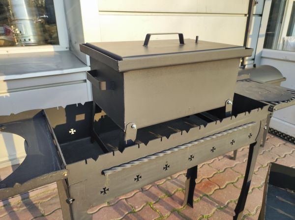   Коптильня Дымок 400 раскладные ножки