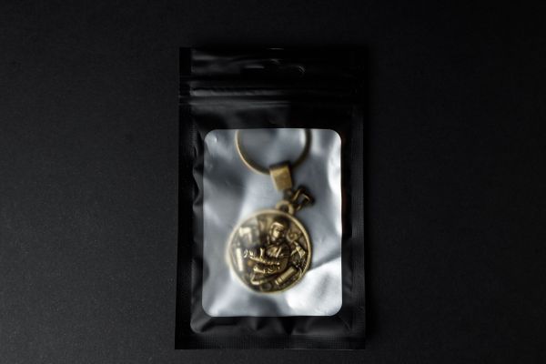 Брелок "Пожарный медальон"